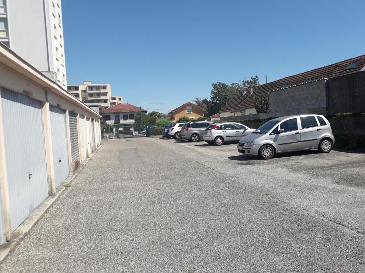 La Grace Apartman Vaulx-en-Velin Kültér fotó